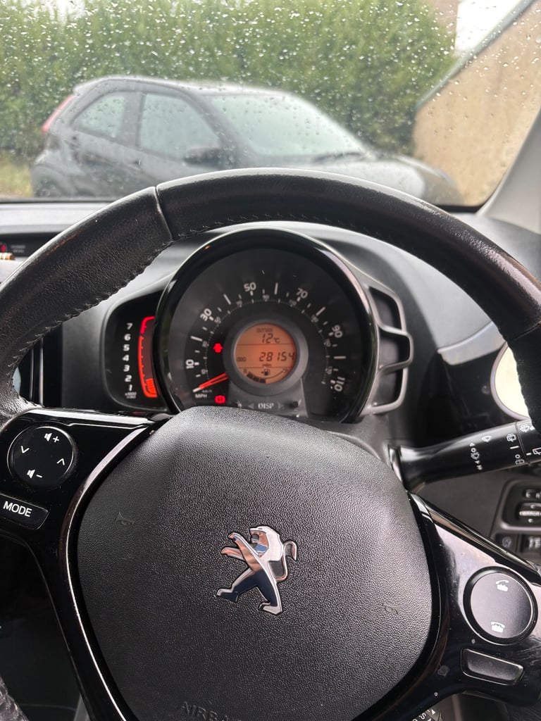 Peugeot, 108, Hatchback, 2021, Manual, 998 (cc), 5 doors