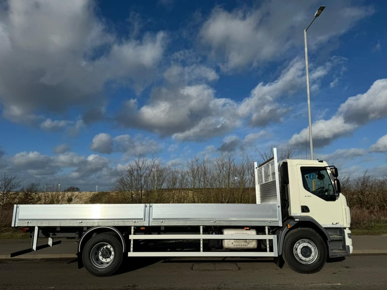 2019 DAF LF Euro 6 scaffold lorry 18 ton air suspension new build 260 BHP