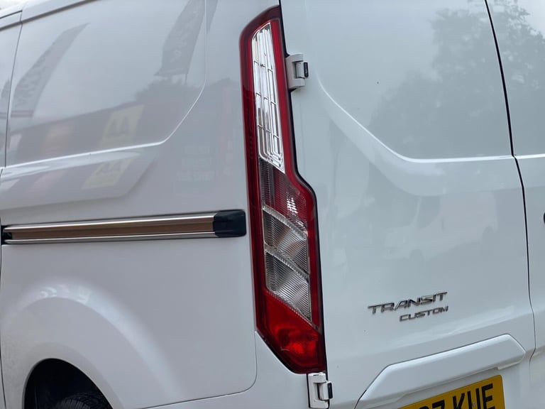 2017 Ford Transit Custom 2.0 TDCi 270 L1 H1 5dr PANEL VAN Diesel Manual