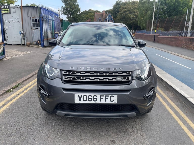 image for 2016 Land Rover Discovery Sport 2.0 TD4 SE Tech Auto 4WD Euro 6 (s/s) 5dr ESTATE Diesel Automatic