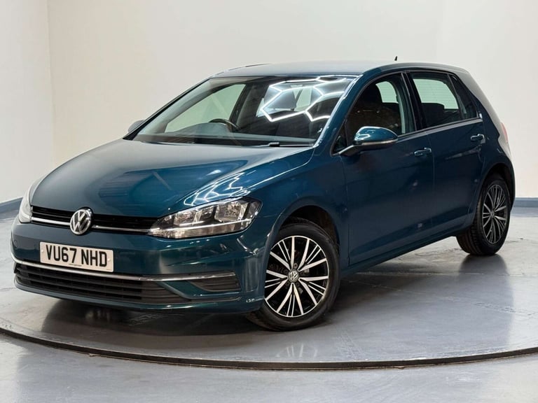 2017 Volkswagen Golf 1.6 TDI BlueMotion Tech SE Nav Euro 6 (s/s) 5dr Hatchback Diesel Manual