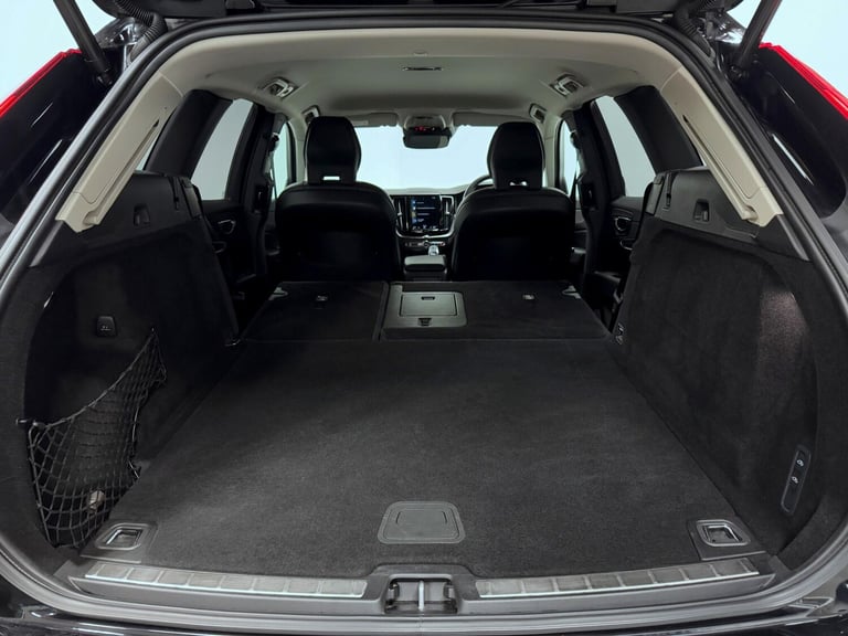 2021 Volvo XC60 Inscription Pro B5 (Diesel) ESTATE Diesel/Electric Hybrid Automatic