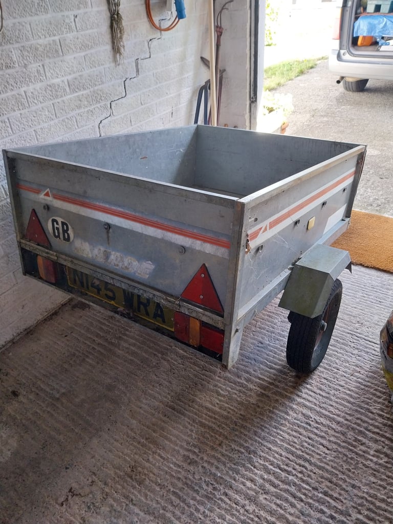 Trailer erde 120/121 series 