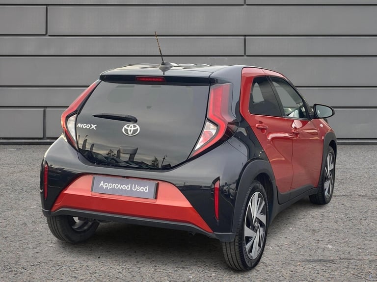 2022 Toyota Aygo X 1.0 VVT-i Edge 5dr Auto HATCHBACK PETROL Automatic