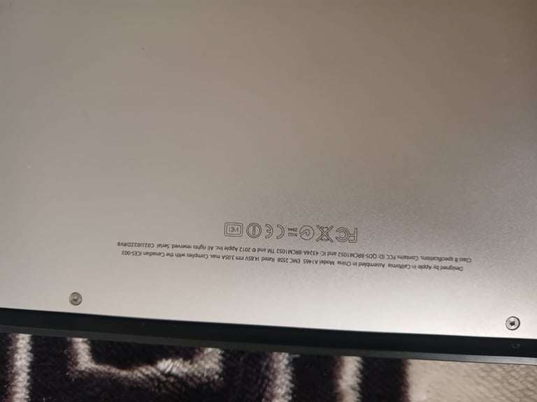 Mac book air 2012 free delivery 