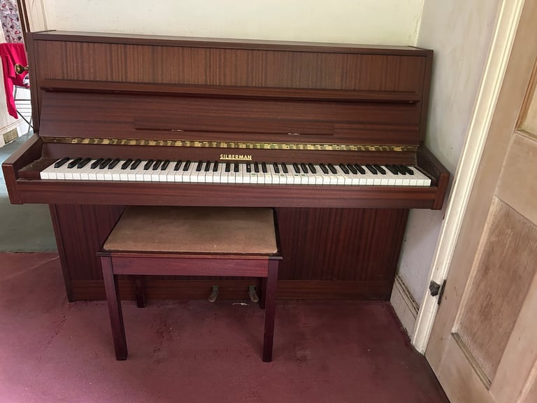 Upright Silberman piano