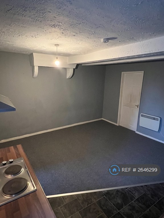 1 bedroom flat in Sutton-In-Ashfield, Sutton-In-Ashfield, NG17 (1 bed) (#2646299)