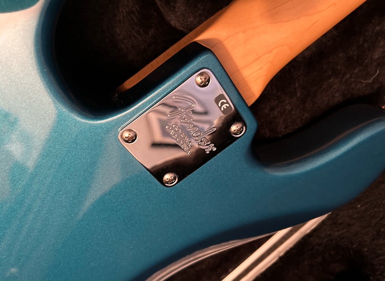 Fender USA Precision Standard Bass 2000