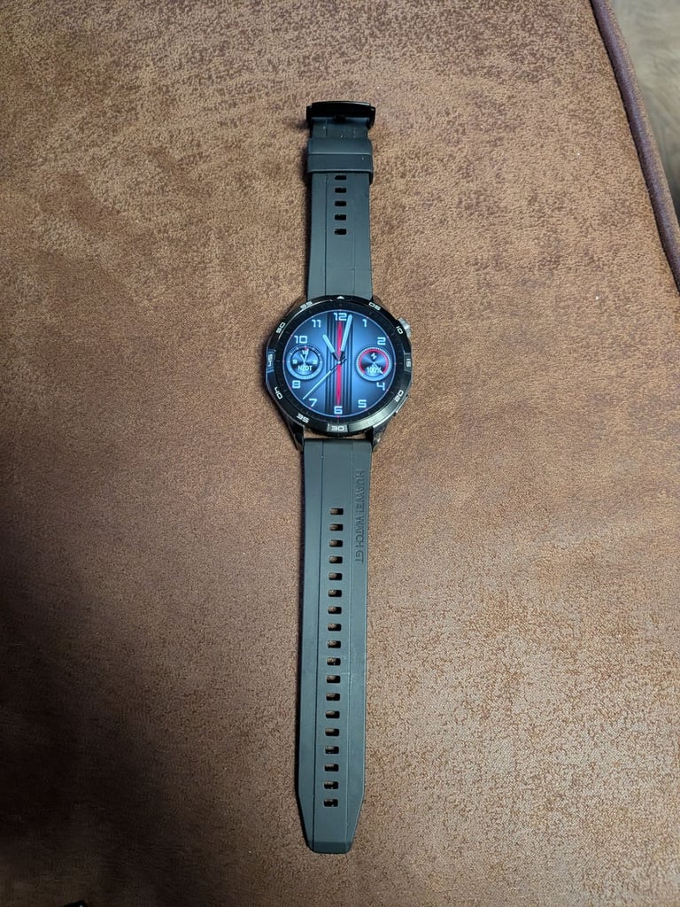 Ladies Huawei watch gt 4 Milanese gold 