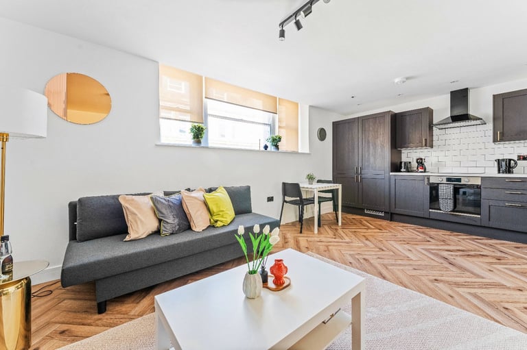 InspoHome Stylish 1BR Cardiff Bay 