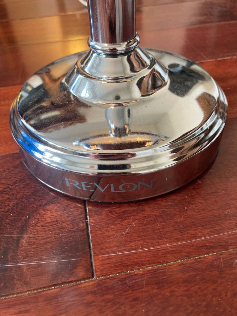 Revlon Magnifying Make-up Mirror