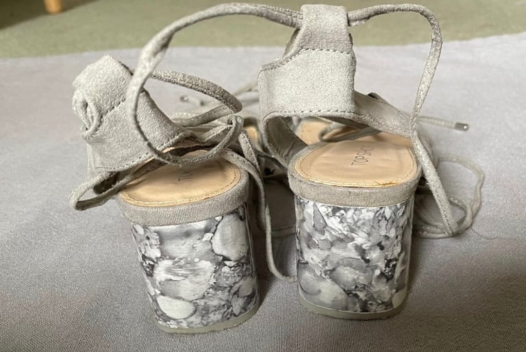 TopShop Block Heels size 6. 