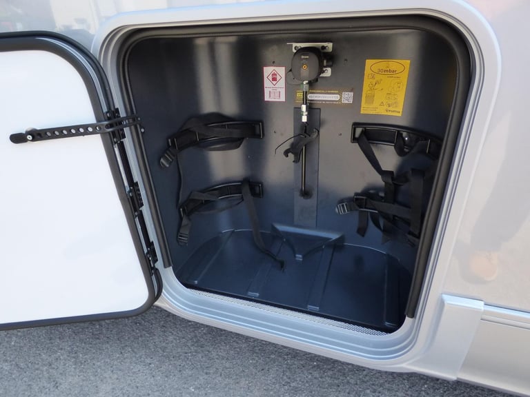 Adria Coral Supreme MB 670 DC DIESEL AUTOMATIC 2025