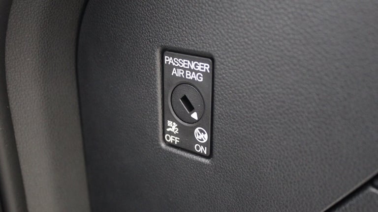 2022 Volkswagen Golf 1.5 TSI 150 R-Line 5dr Petrol Hatchback Hatchback Petrol Manual