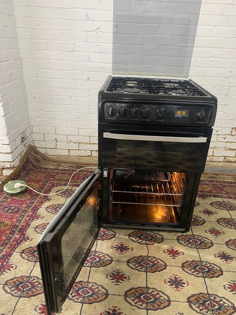 HotPoint Black 60CM Gas Cooker With Oven/Grill For Sale 