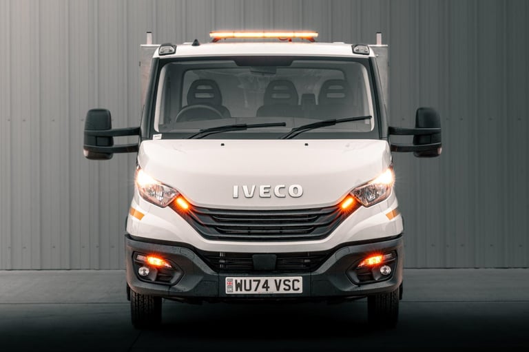 2025 IVECO DAILY TIPPER 2.3 DIESEL 160BHP AUTO ALLOY TIPPER TRAFFIC MANAGEMENT 