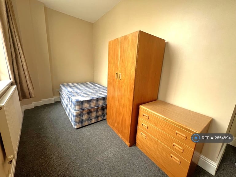 5 bedroom flat in St Nicholas Street, Bristol, BS1 (5 bed) (#2654894)