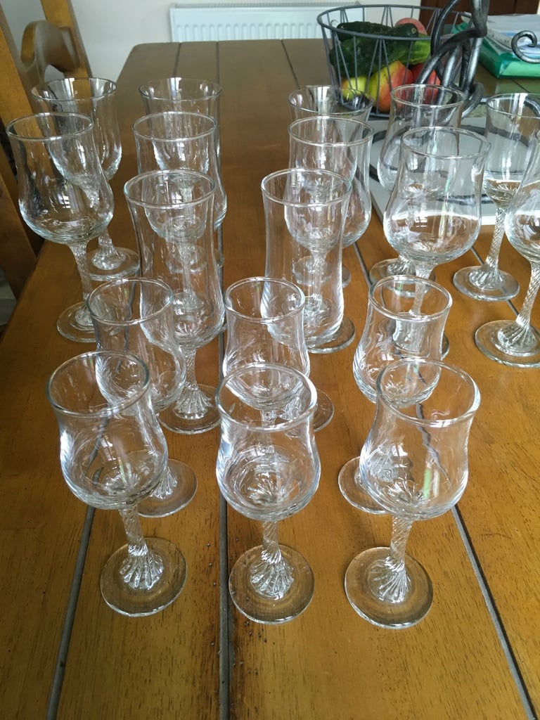 Perfect condition mixed glass ware bundles..individual prices just ask…home anywhere perfect..