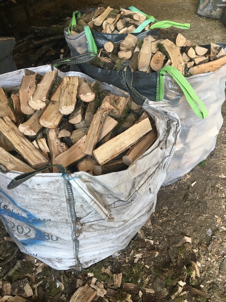 Dumpy bags of Firewood/ Logs 