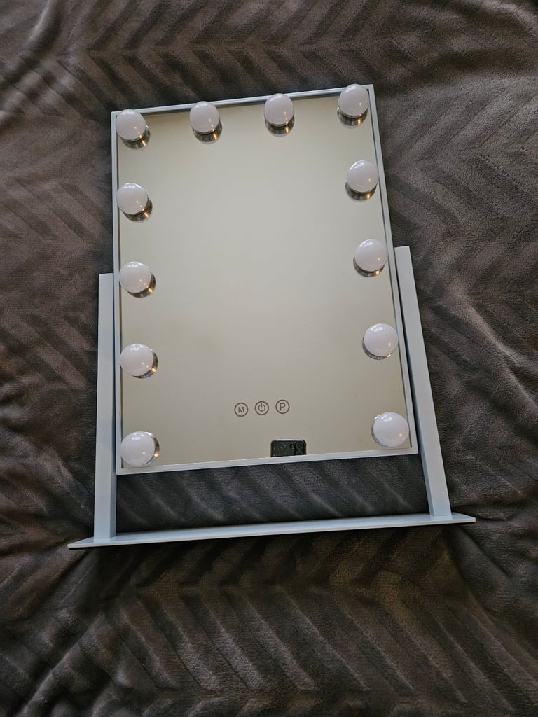 Hollywood Electric Vanity Mirror 