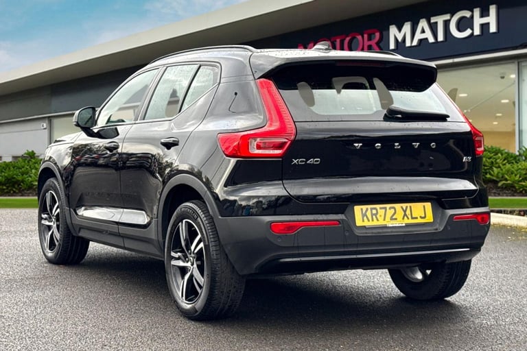 2023 Volvo XC40 2.0 B3 MHEV Plus DCT Auto Euro 6 (s/s) 5dr SUV PETROL Automatic