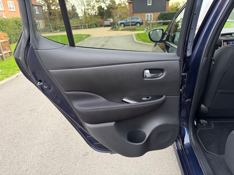  Nissan Leaf LEAF N-connecta 5dr Hatchback Electric Automatic