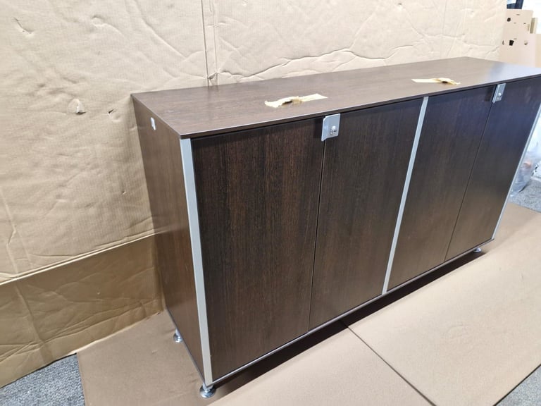 Actiu Boss design walnut executive office desk 180cm x 85cm