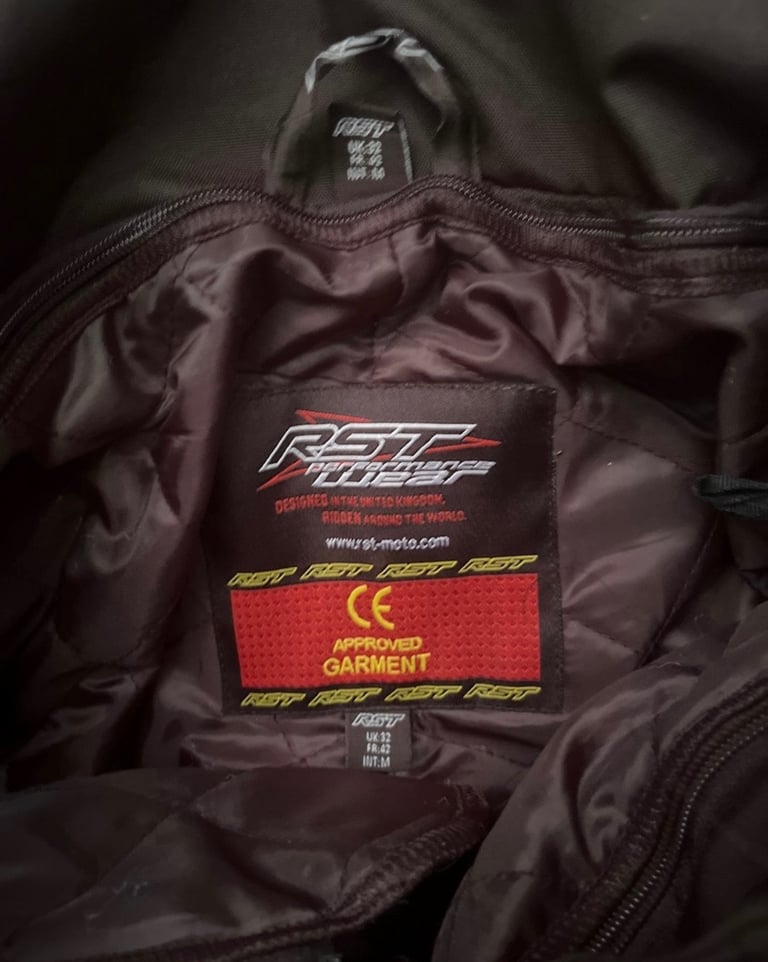 Brand new RST men’s trousers size 32