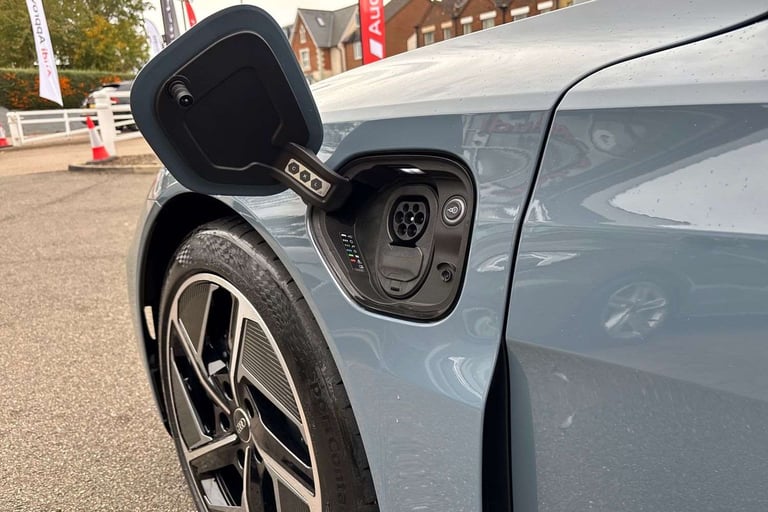 2025 Audi e-tron GT 370kW 105kWh Quattro 4dr Auto Saloon Electric Automatic