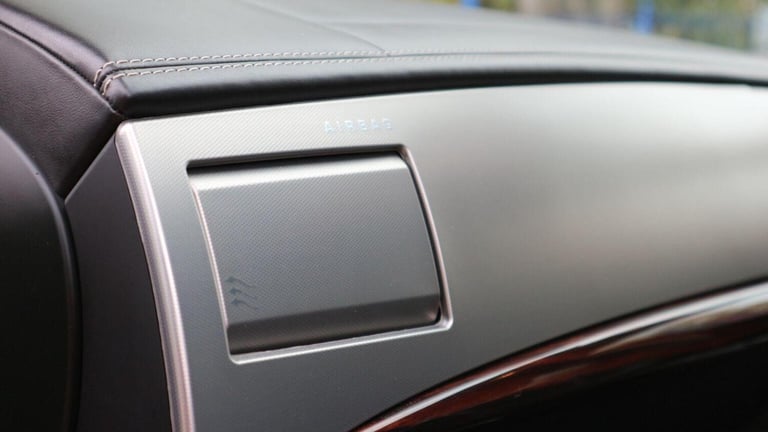 JAGUAR XF 2.2d Portfolio Sportbrake Auto Euro 5 (s/s) 5dr 2015