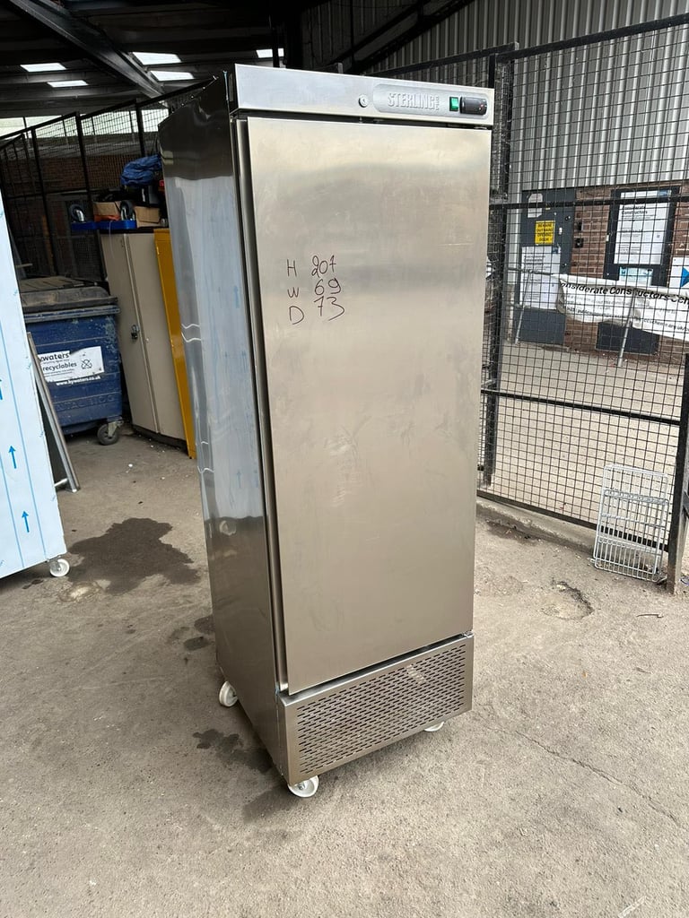 Commercial fridges freezers chiller pizza foster Williams 