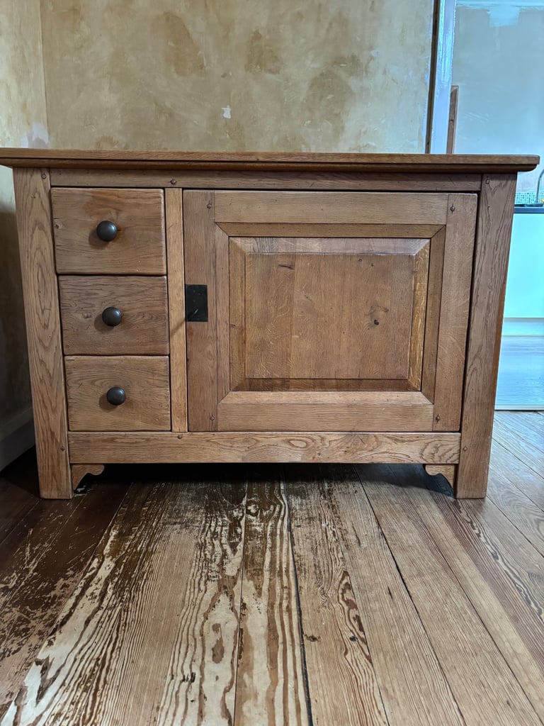 image for Solid Oak Sideboard – Made in France (“Châtaigne”)