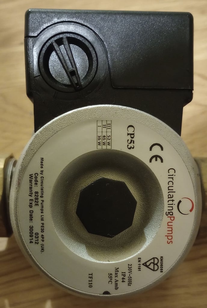 Circulating pump for central heating etc