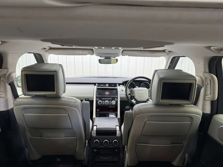 2017 Land Rover Discovery 3.0 Discovery Luxury HSE TD6 Auto 4WD 5dr SUV Diesel Automatic