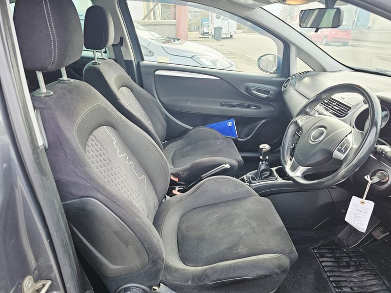 2014 Fiat Punto 1.2 GBT 3dr HATCHBACK Petrol Manual