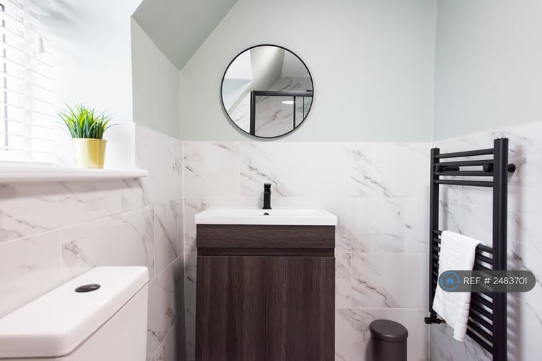 1 bedroom flat in Short Term Accommodation, Harwich, CO12 (1 bed) (#2483701)