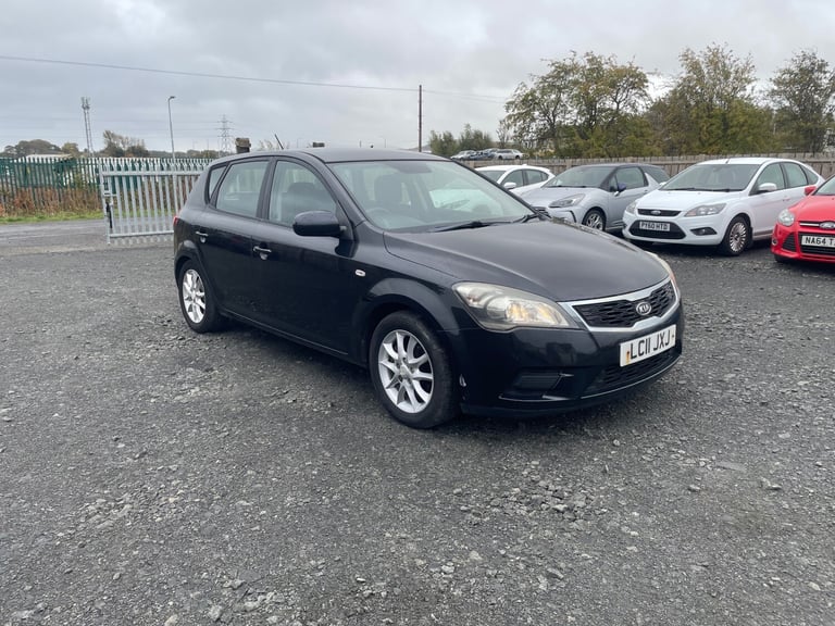 2011 Kia Ceed 1.6 CRDi VR-7 5dr HATCHBACK Diesel Manual