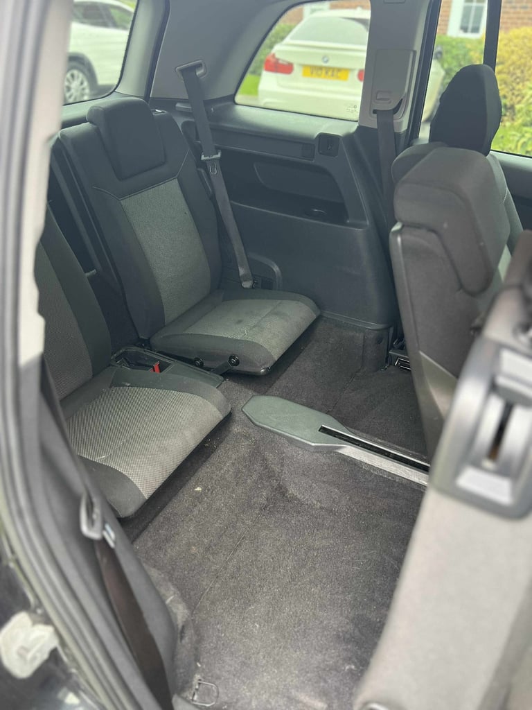 2014 Vauxhall Zafira 111k Miles, Long MOT & Ulez Free