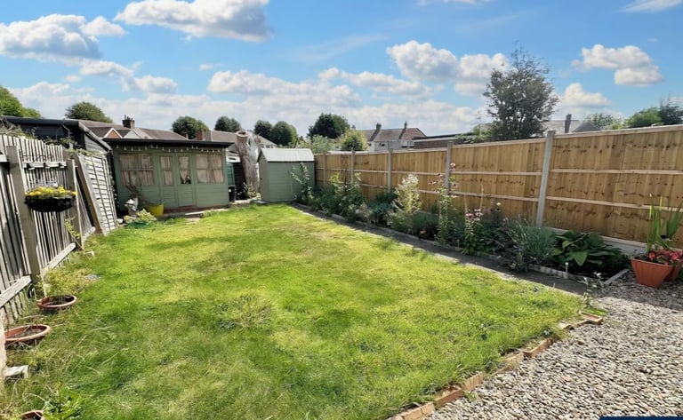 Spacious 3-Bed Semi-Detached Home to rent with Garden in Attleborough, Nuneaton
