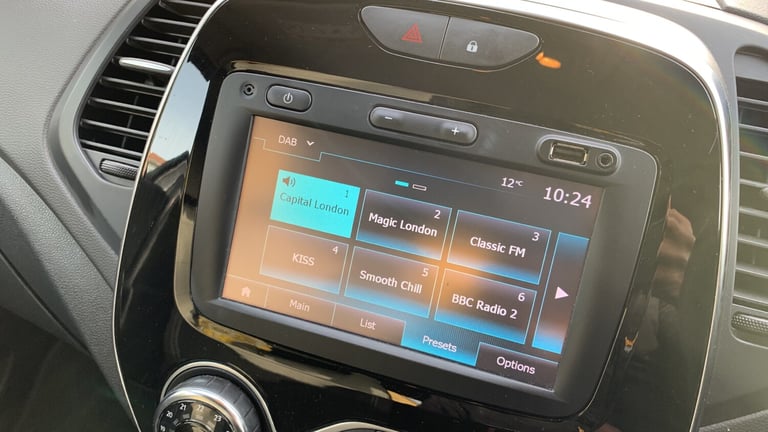 2018 Renault Captur 0.9 TCe ENERGY Iconic SUV 5dr Petrol Manual Euro 6 (s/s) (90 ps) SUV Petrol M...