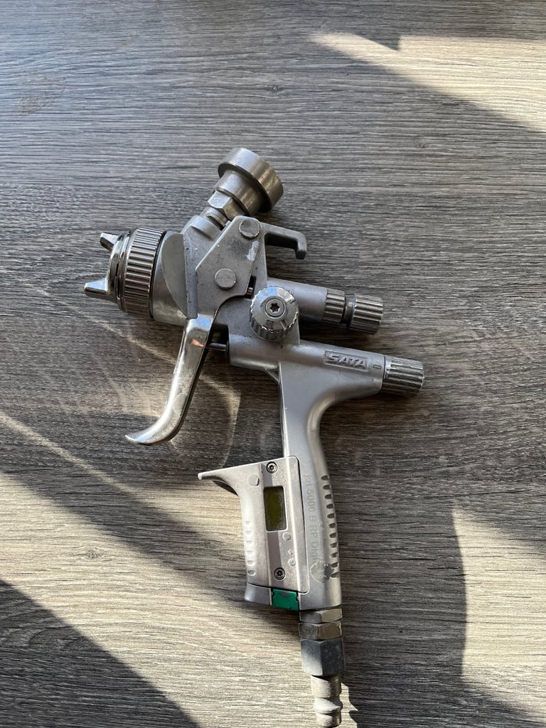 Sata and Devilbliss spray guns and spares 