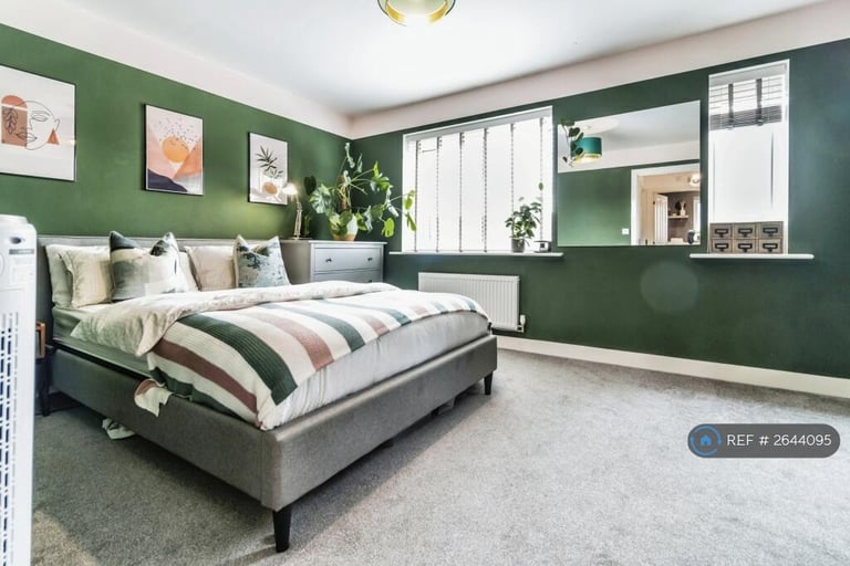 2 bedroom house in Keele Walk, Manchester, M40 (2 bed) (#2644095)