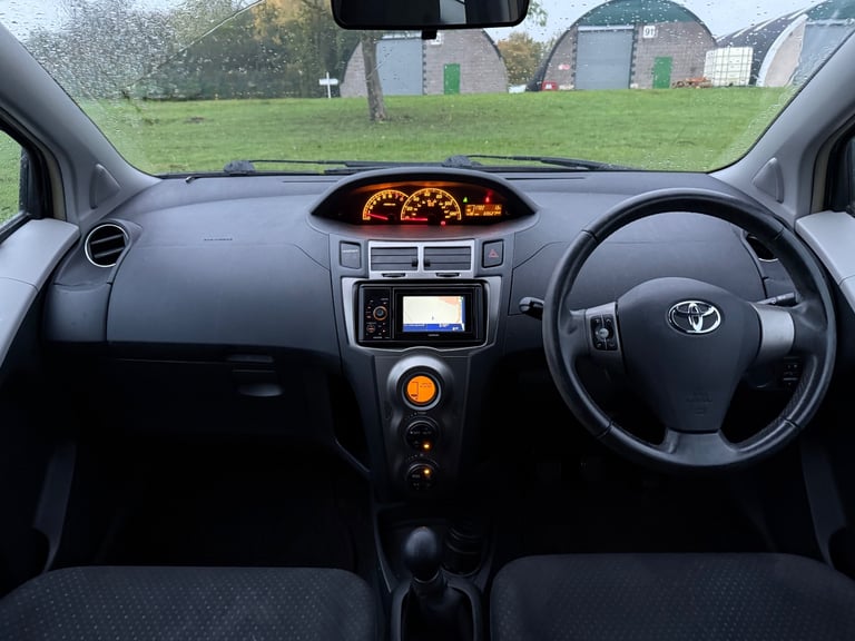 Toyota Yaris 2011 1.0 69k New Mot
