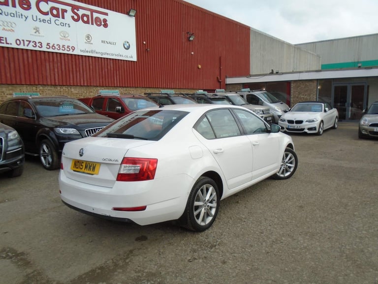 2015 Skoda Octavia 1.6 TDI Elegance Euro 5 (s/s) 5dr Diesel
