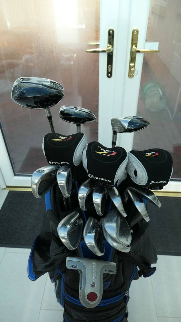 image for TaylorMade R7 R Graphite Shaft Golf Club set with Cart Bag