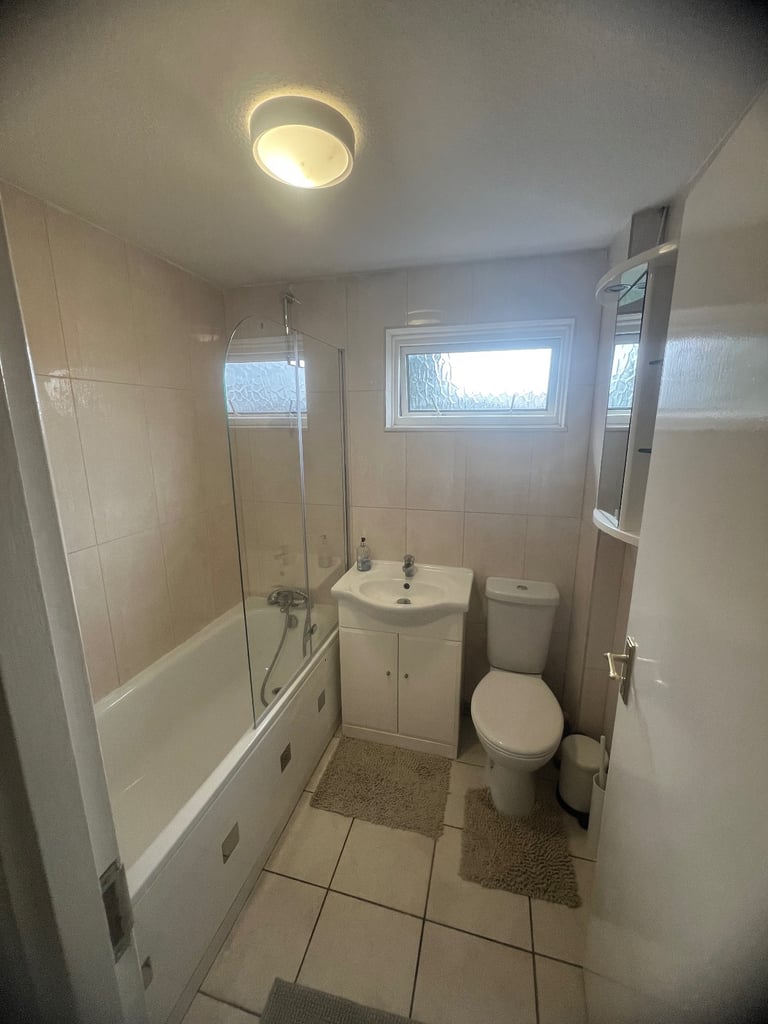 Double bedroom to rent in East Finchley 