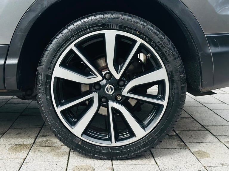 2014 Nissan Qashqai 1.5 dCi Tekna 5dr Diesel