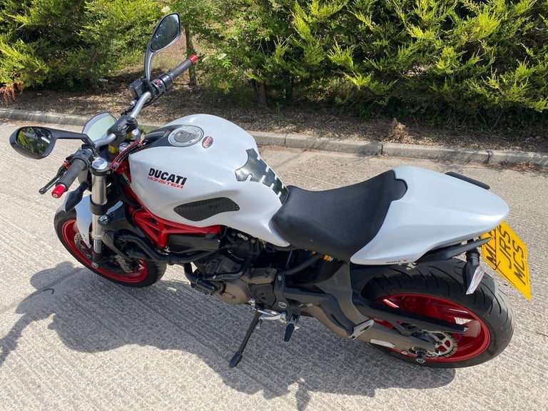 2014 64 DUCATI M821 MONSTER ABS NAKED WHITE M 821 NEW MOT MINT LOW MILES