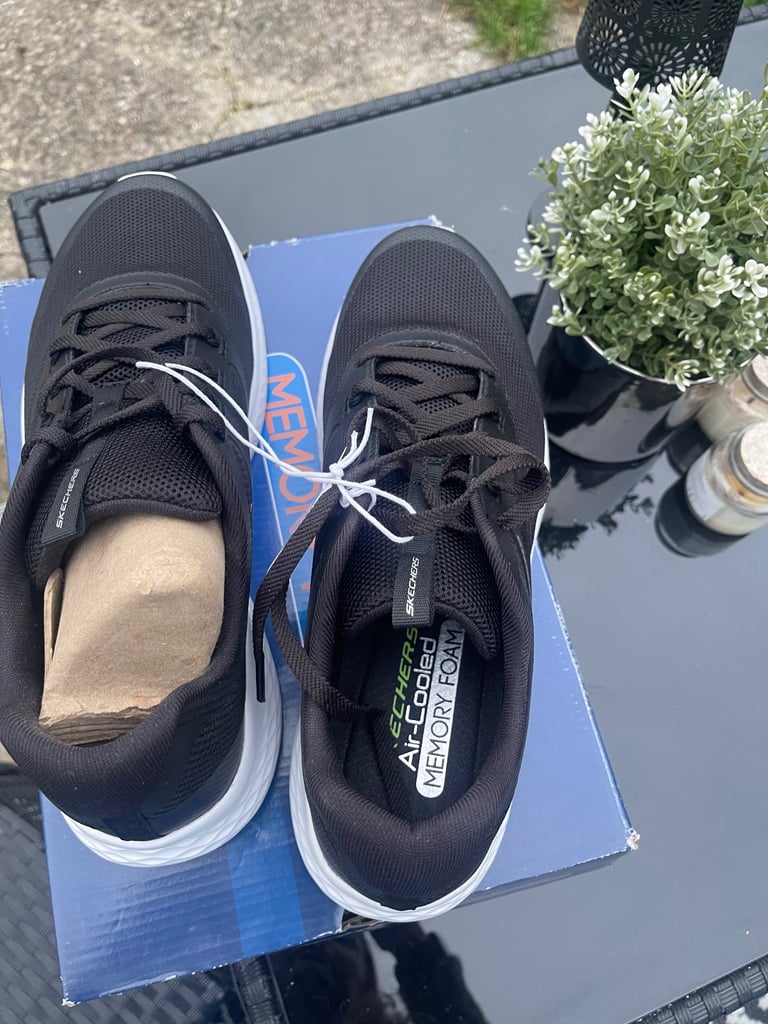 Skechers sketch lite pro for Men trainer new with box uk 11 colour black 