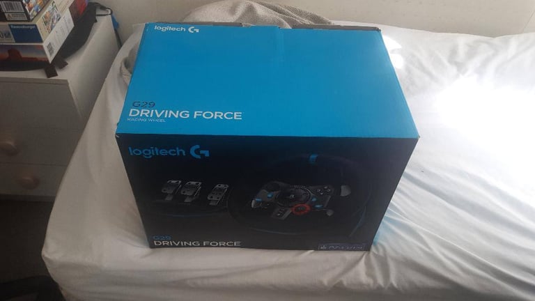 Logitech G29 racing wheel, pedels and gear shifter